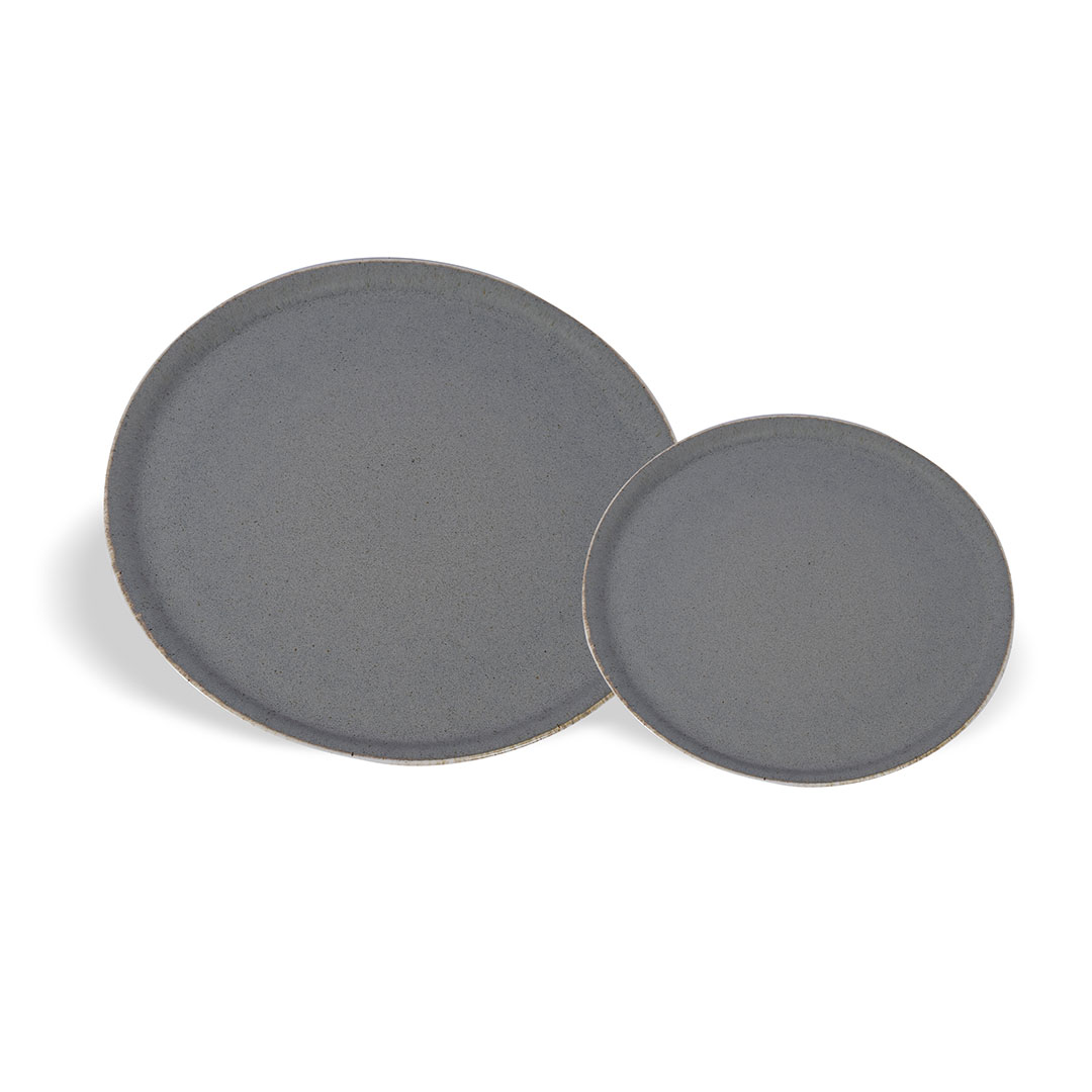 طقم بيتزا بورسلين يدوي ملون من ايه ايه وان - قطعتين 35*35 و 31*31 - رمادى