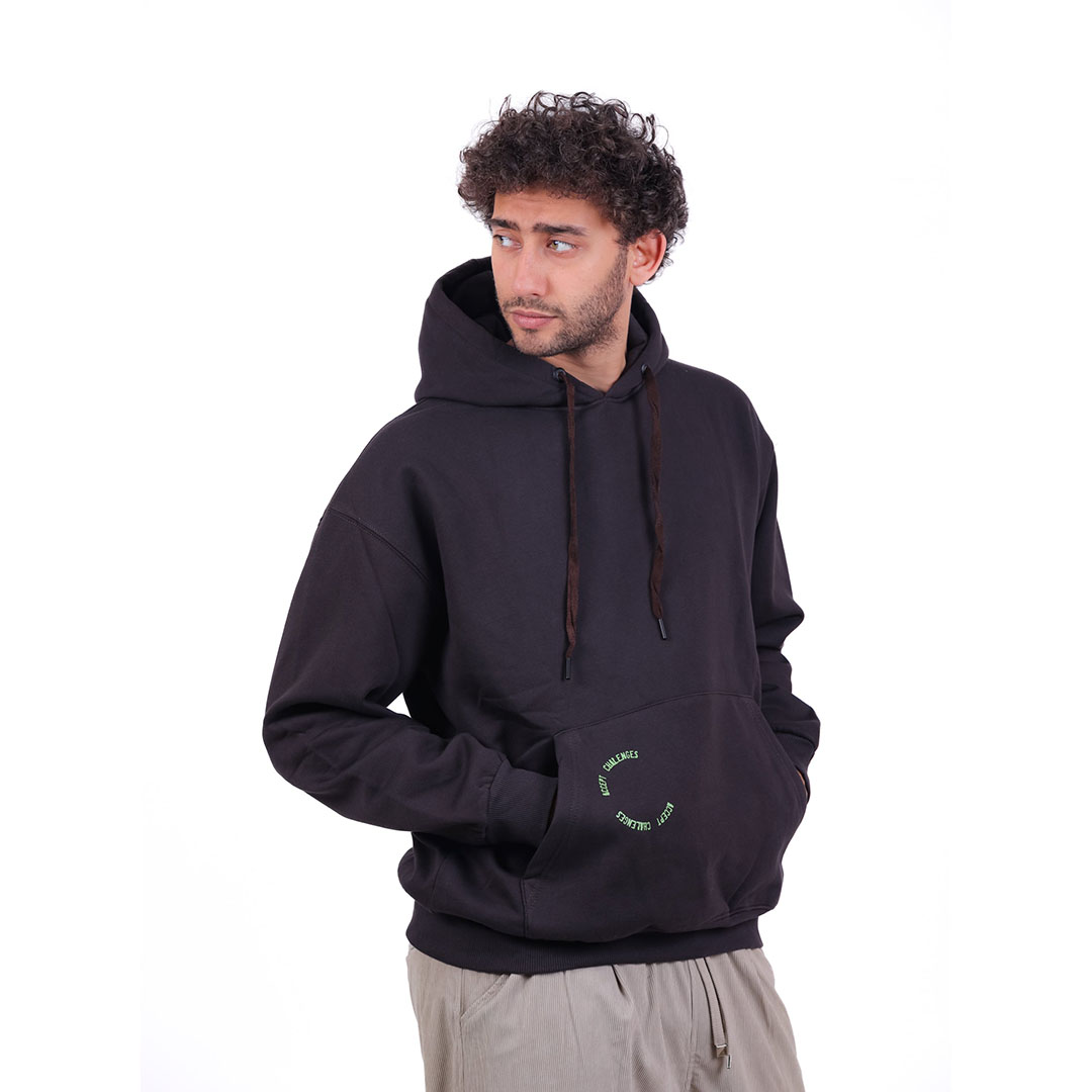 سويت شيرت ميلتون بغطاء رأس أوفر سايز مطبوع EITHER - بني