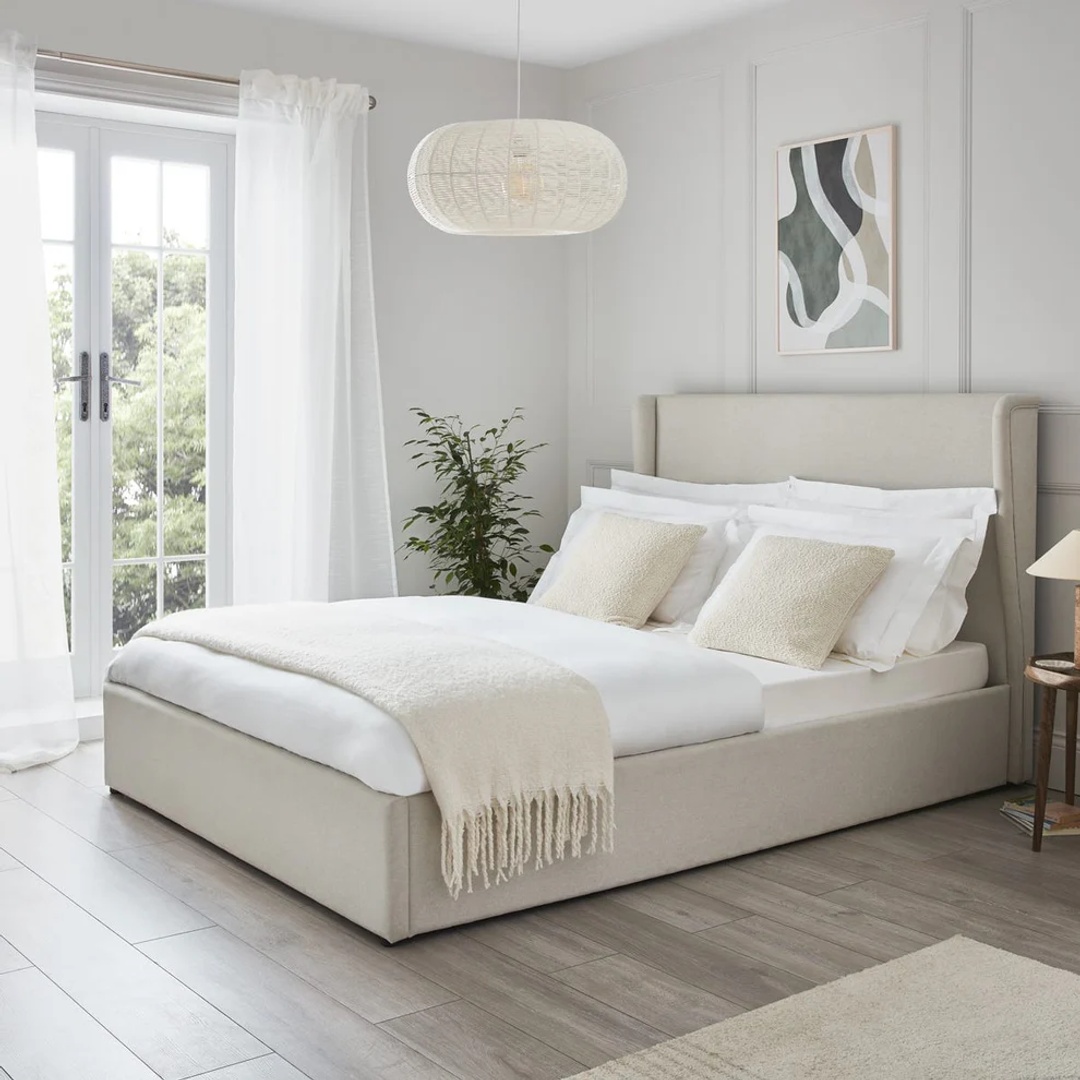 سرير كابوتونيه قطيفة خشب تايلاندي - MZBDN04