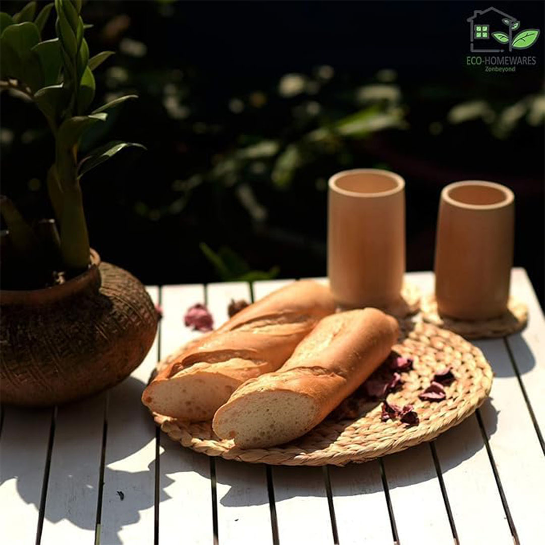 مفارش مستديرة كبيرة متعددة الألوان