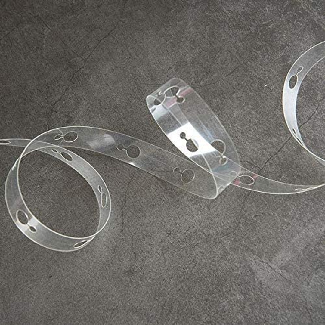 سلسلة بالونات بلاستيكية - 5 أمتار - 110 فتحة