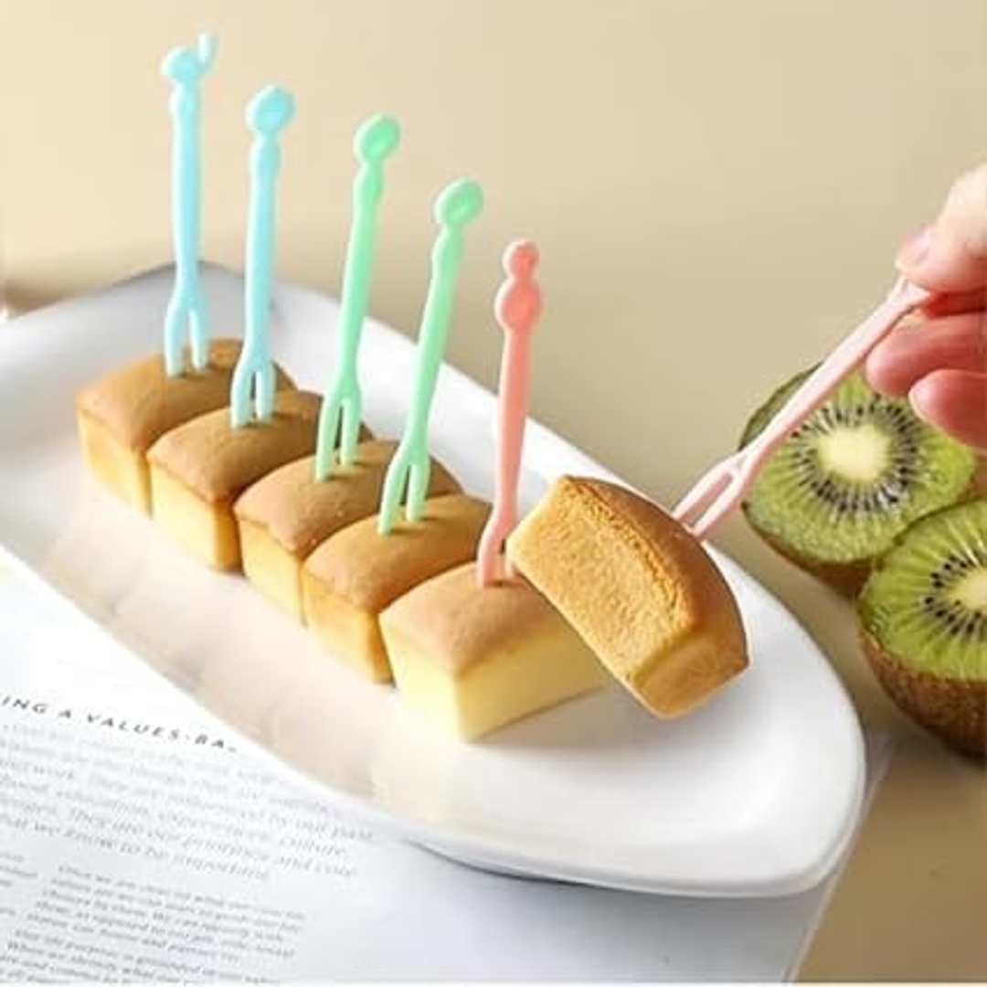 مجموعة شوك وأعود فواكه بلاستيك - أخضر - 50 قطعة