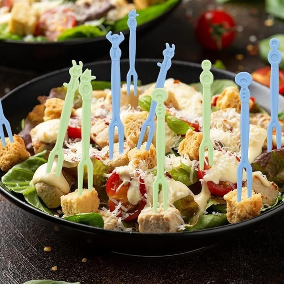 مجموعة شوك وأعود فواكه بلاستيك - ألوان مختلفة - 100 قطعة