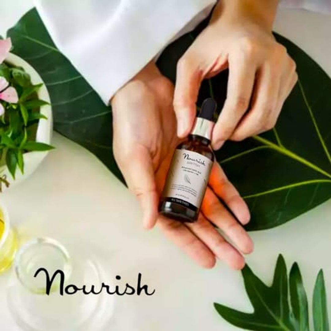 سيروم تغذية البشرة نوريش بريتيش بحمض اللاكتيك 10% + حمض الهيالورونيك - 30 مل