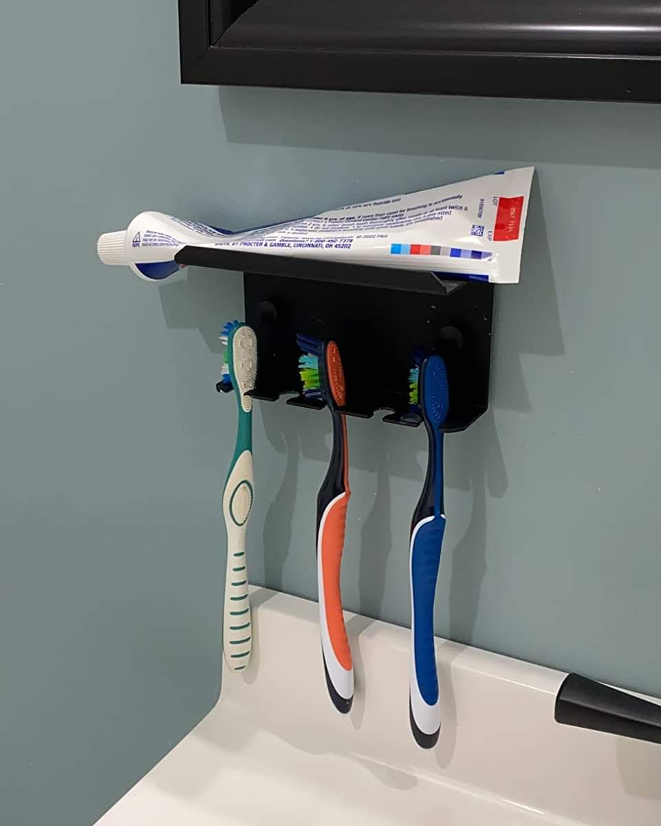 منظم فرش بالرف ستانلس ستيل - 16 سم - أسود