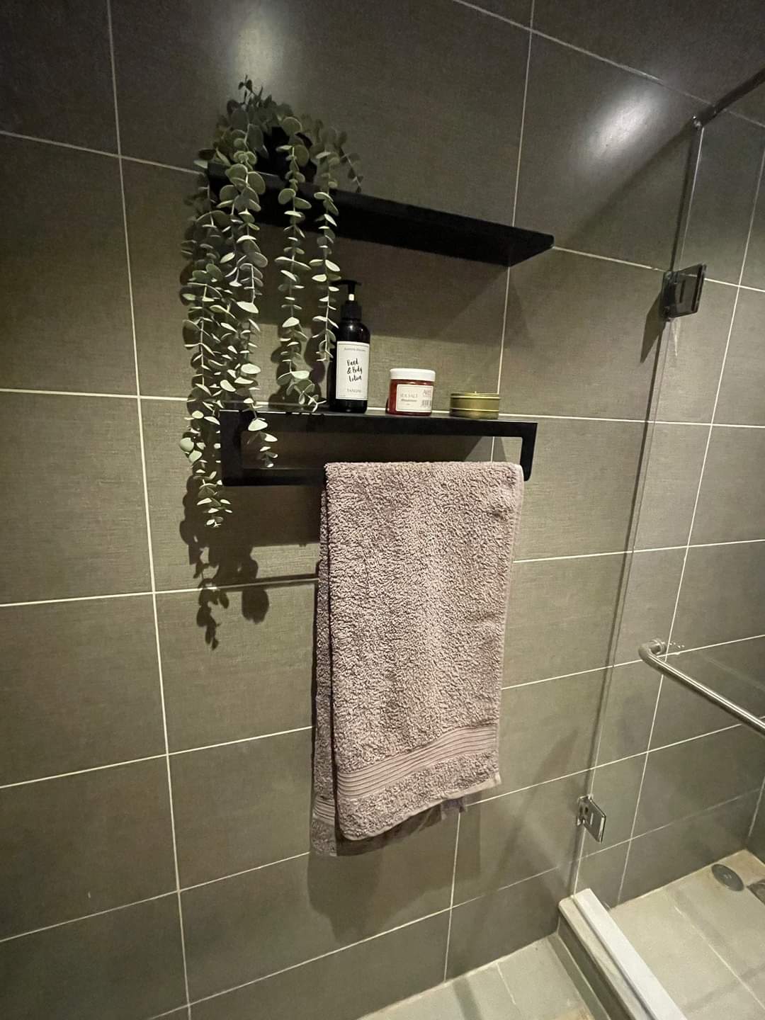 رف منظم 40 سم + رف بالفواطة 50 سم الومنويم - أسود