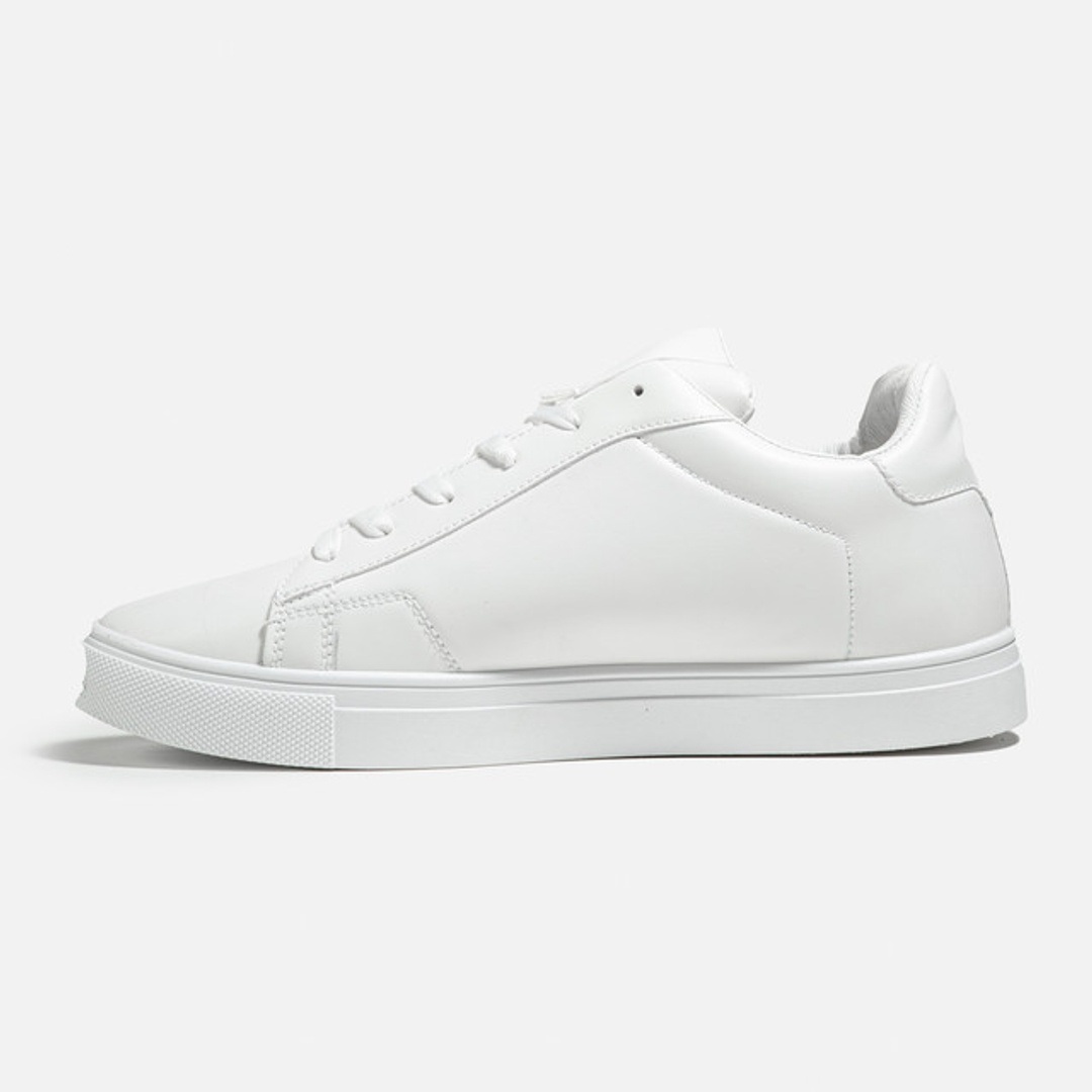 سنيكرز كاجوال رجالي جلد سادة