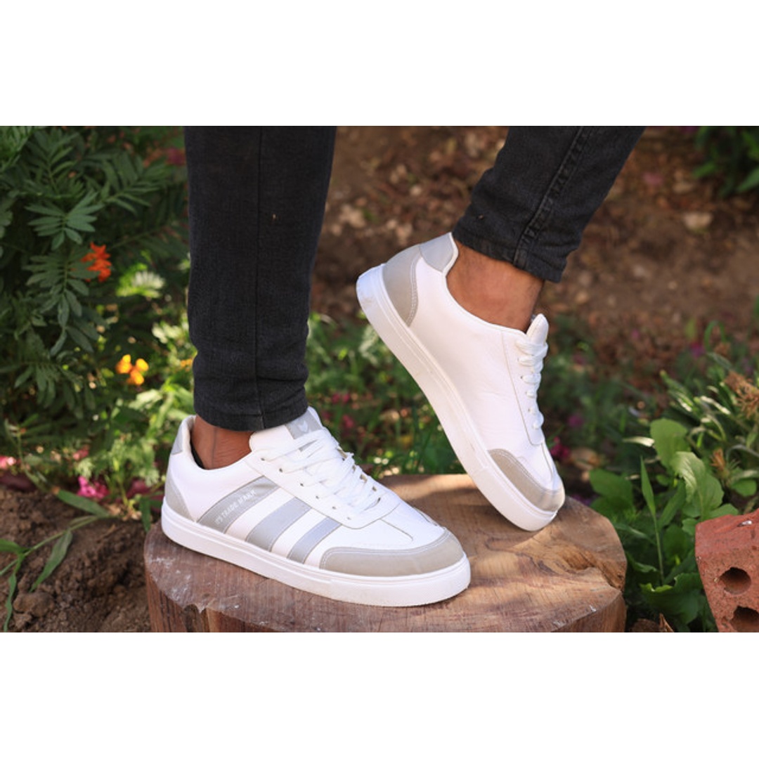 سنيكرز كاجوال رجالي سادة جلد بخطين