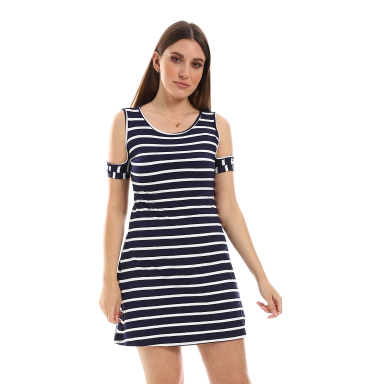 EZ118 قميص نوم مخطط بياقة دائرية - أبيض/كحلي