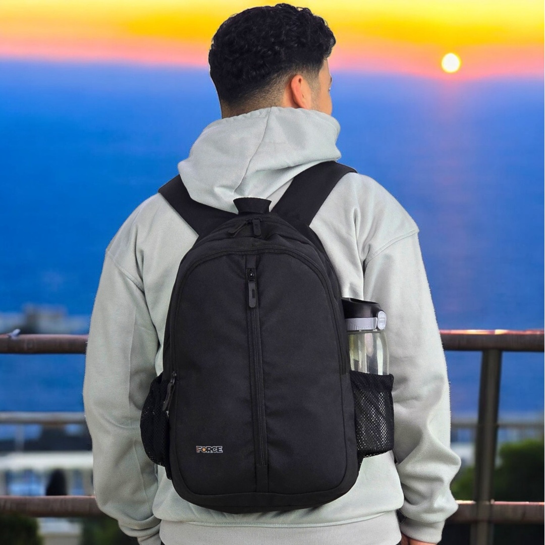 شنطة ظهر مقاومة للماء بجيوب جانبيه