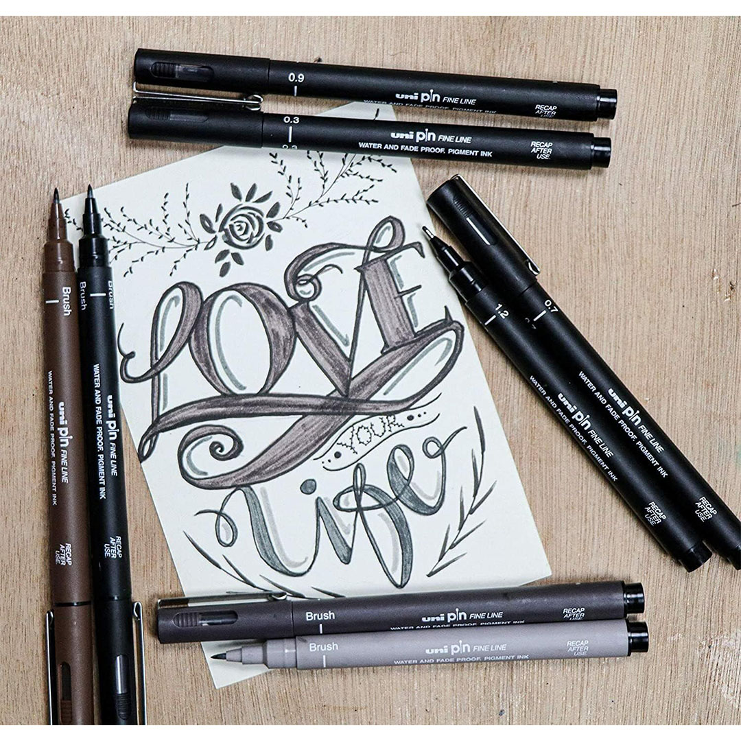 قلم فاينلاينر يوني بال 0.3 مم - حبر دقيق مقاوم للبهتان