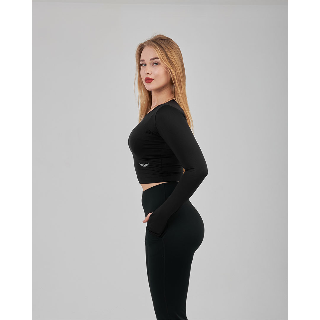 توب قصير رياضي بكم حريمي