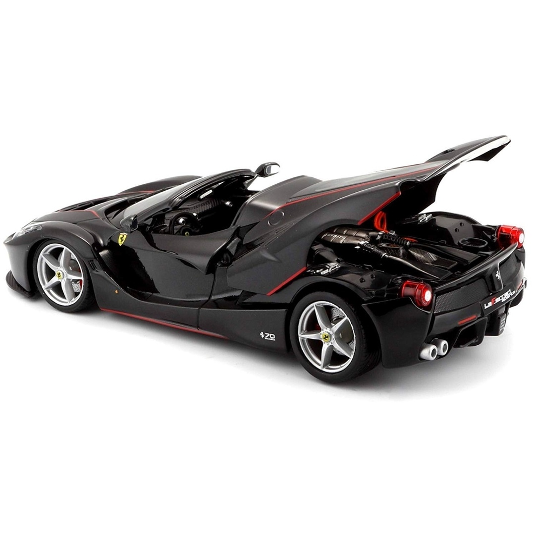 لعبة سيارة فيراري لافيراري ابيرتا 1/24 - أسود - 18-26022