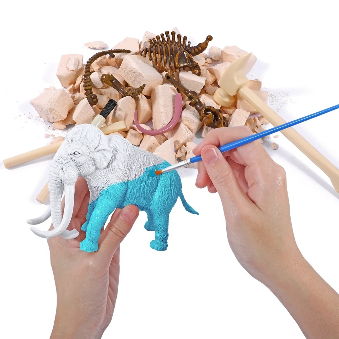 2-in-1 Mammoth and Dinosaur Excavation Set