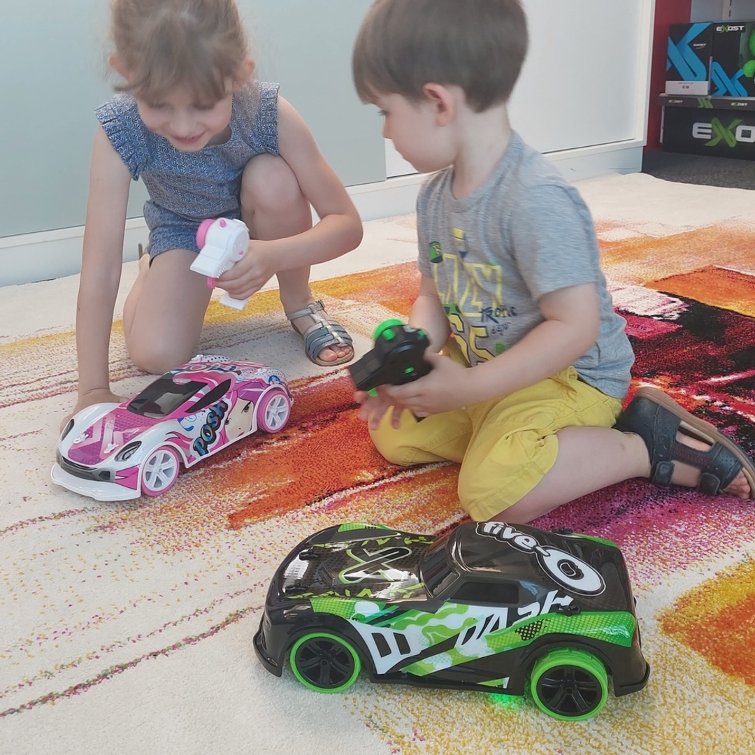 سيارة رياضية 1/14 مع ريموت تحكم - 20630