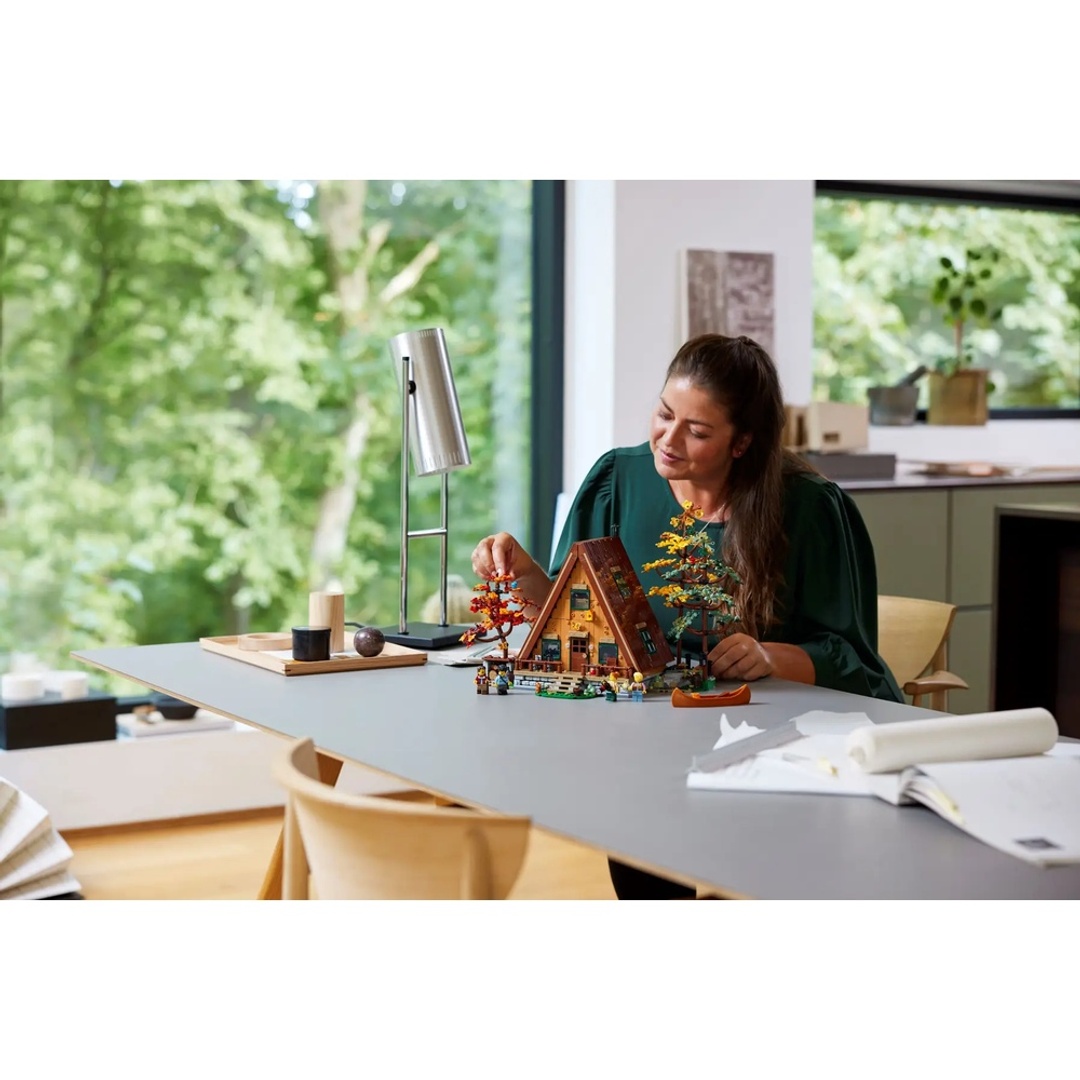 ليجو منزل ريفي 2082 قطعة - 21338