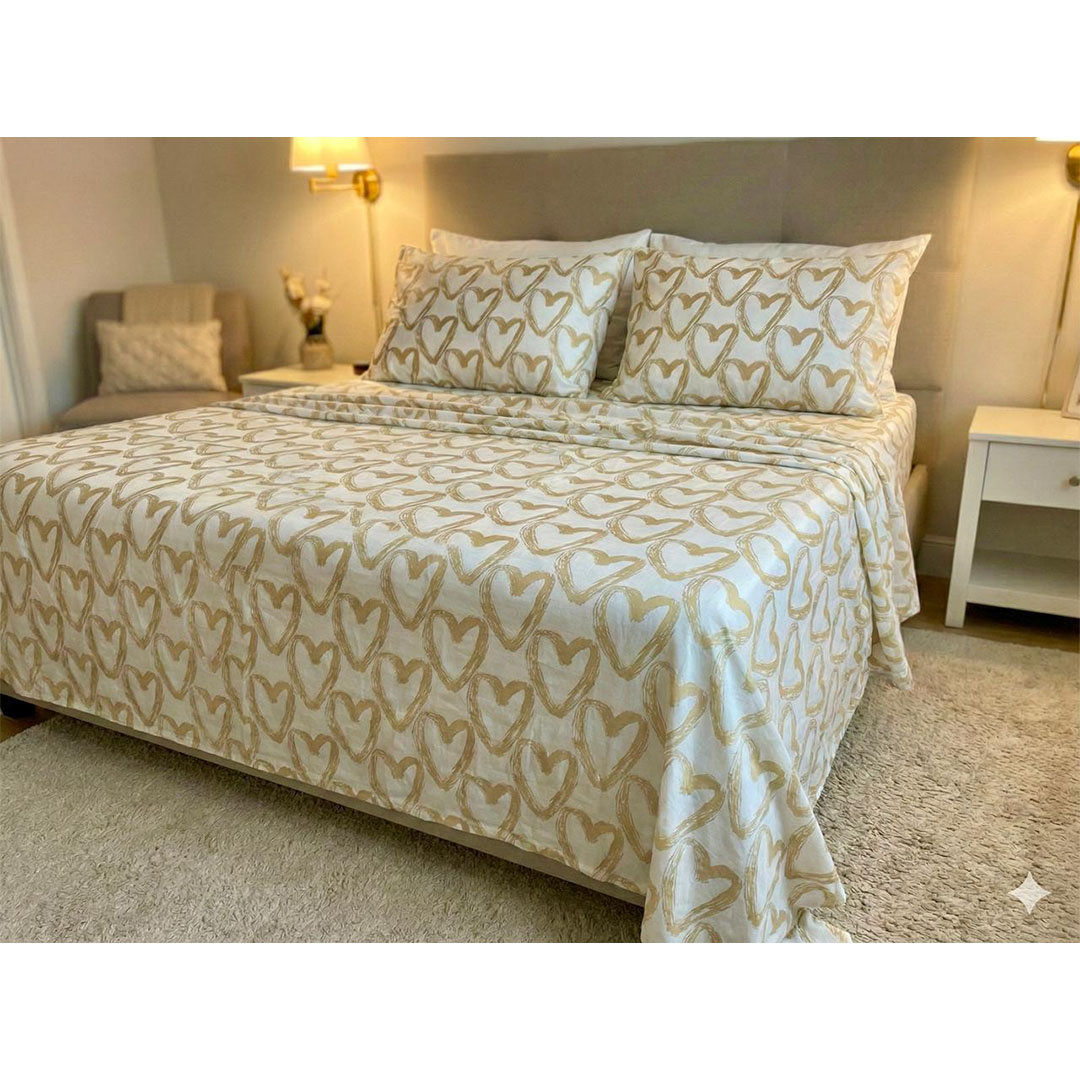 يارلن طقم ملاية عادية + 2 كيس مخدة صغيرة - قلب دهبي كبير - 200 سم