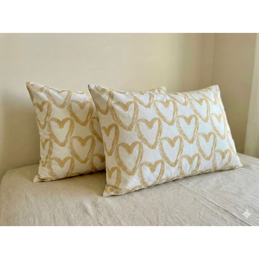 يارلن 2 كيس مخدة صغيرة - قلب دهبي كبير - 50×70 سم