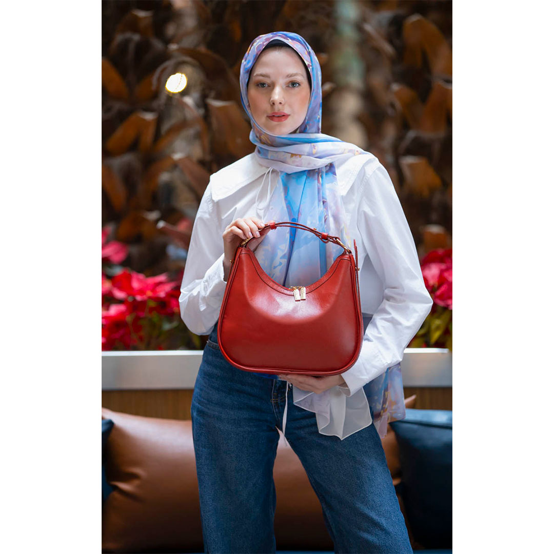 شنطة يد وكروس Hobo جلد طبيعي من عالمكي - أحمر