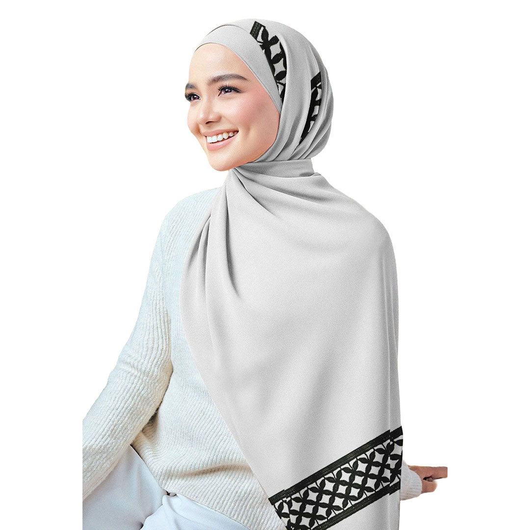 سولى طرحة شيفون كريب منقوشة - أوف وايت/أسود