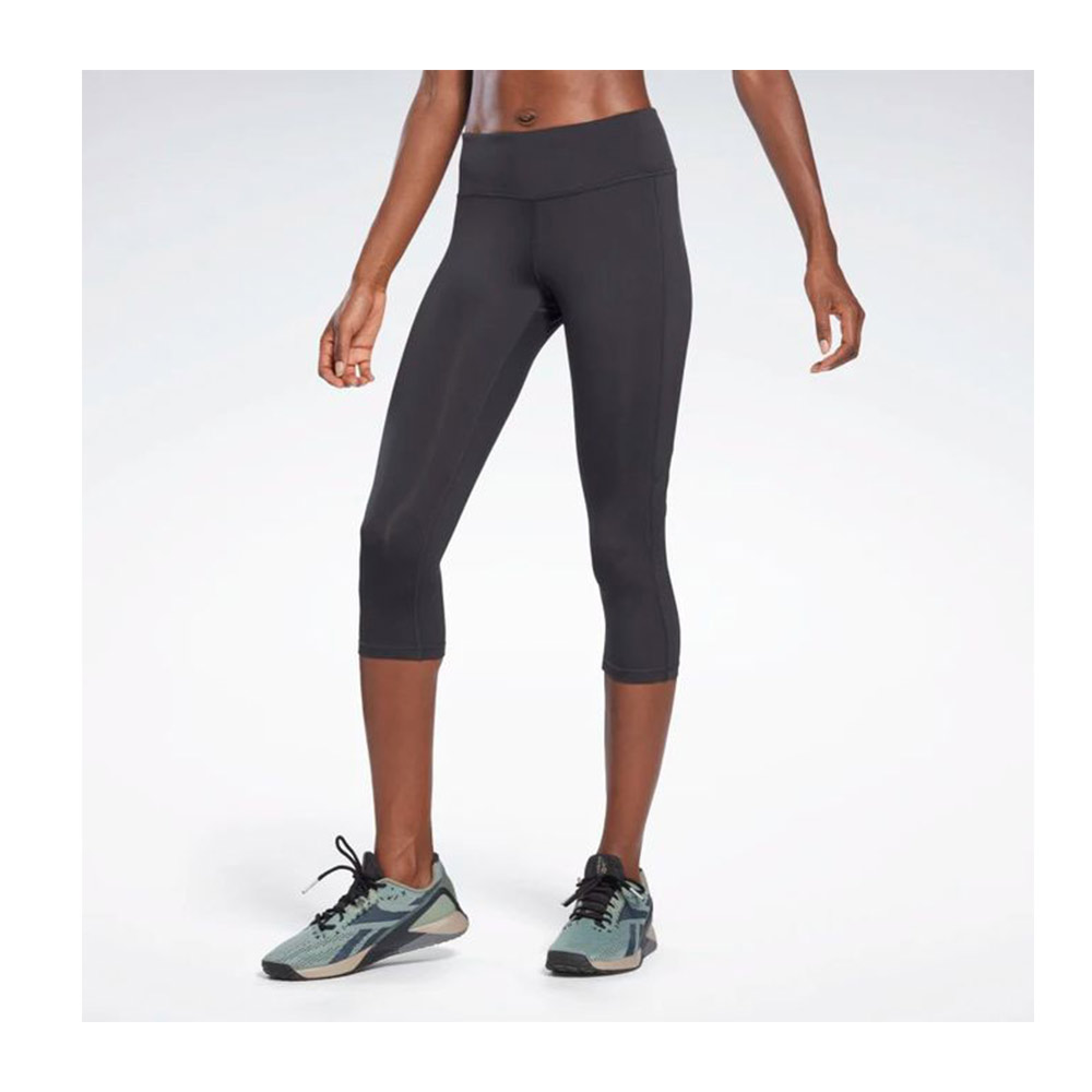 Reebok بنطلون قصير رياضي حريمي - أسود - HA1038