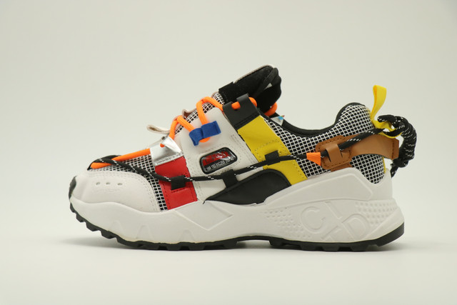 كوتشى كاجوال برباط حريمى