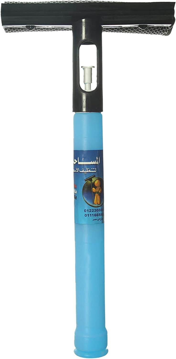 مساحة تنظيف الزجاج مع بخاخ