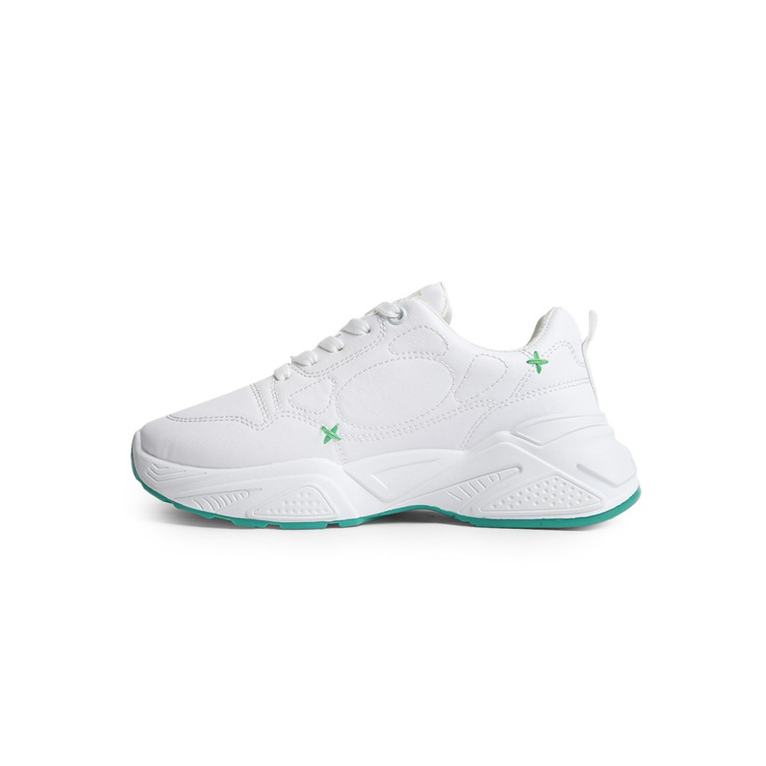 جزمة رياضية أنيق بنعل تشاكي حريمي 638