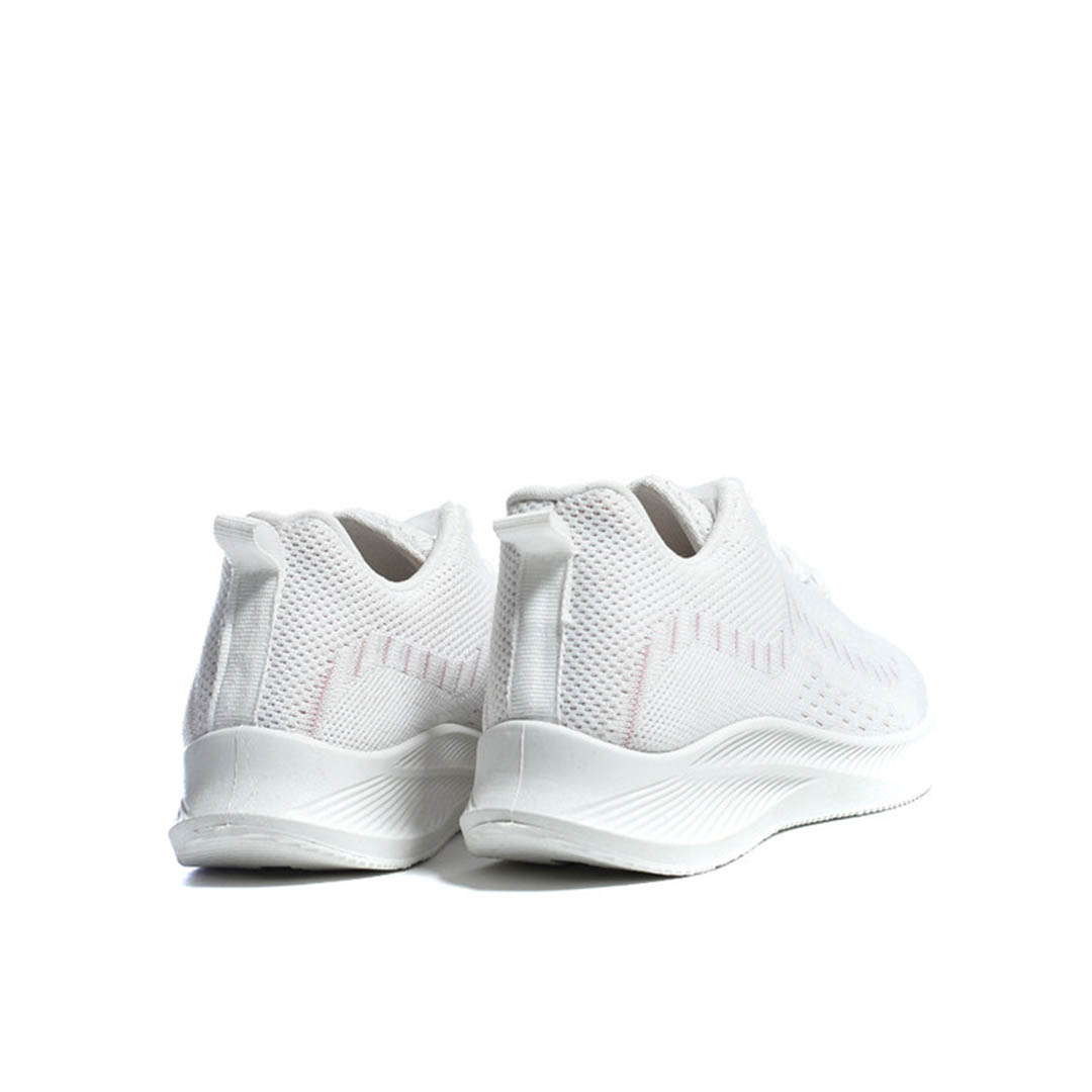 WF18 سنيكرز رياضي حريمي - أبيض